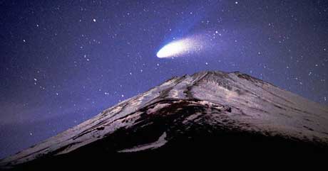 Continue Research in Comet Hunting